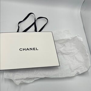 CHANEL Classic White Bag with Black Handles 10x8x3 empty w tissue paper z13